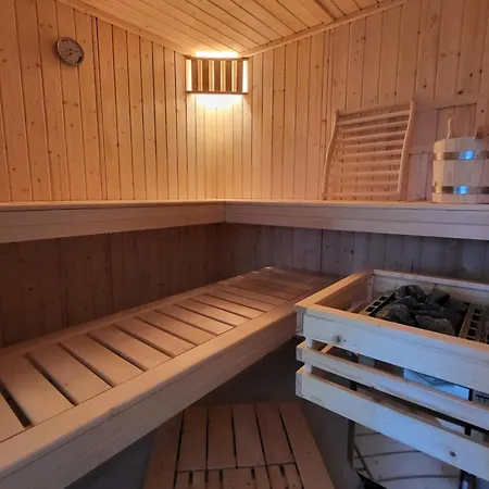 Camping Peenehof Koeppen - Schlaffaesser Hannah Oder Jette