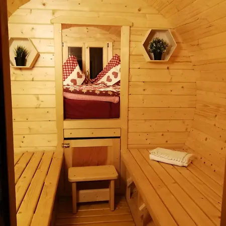 Peenehof Koeppen - Schlaffaesser Hannah Oder Jette * Jordenstorf