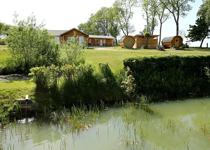 Peenehof Koeppen - Schlaffaesser Hannah Oder Jette 营地 Jordenstorf