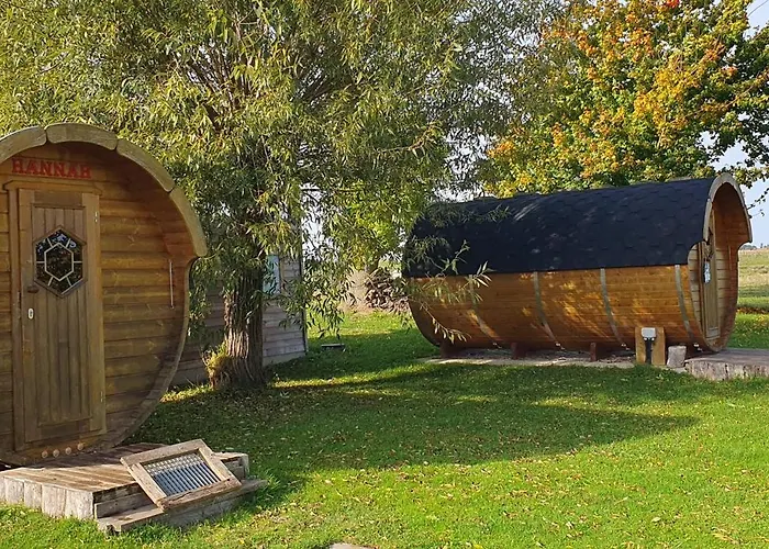 Peenehof Koeppen - Schlaffaesser Hannah Oder Jette 营地 *